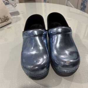 Dansko metallic blue clogs size 39